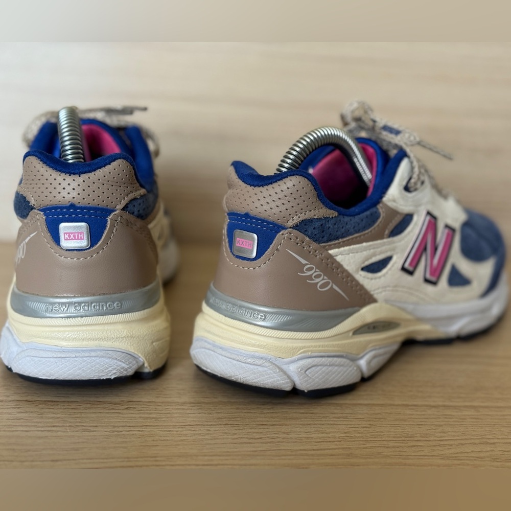 New Balance x Kith 990 v3 - Picture 5 of 10
